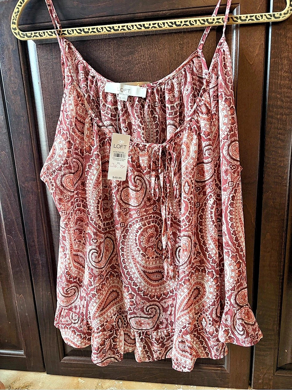 LOFT Paisley Keyhole Ruffle Hem Cami Paisley Cami in Red & White NWT